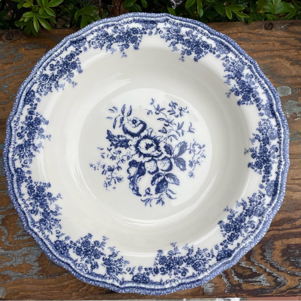 Blue & white floral large dinner bowl 
new
